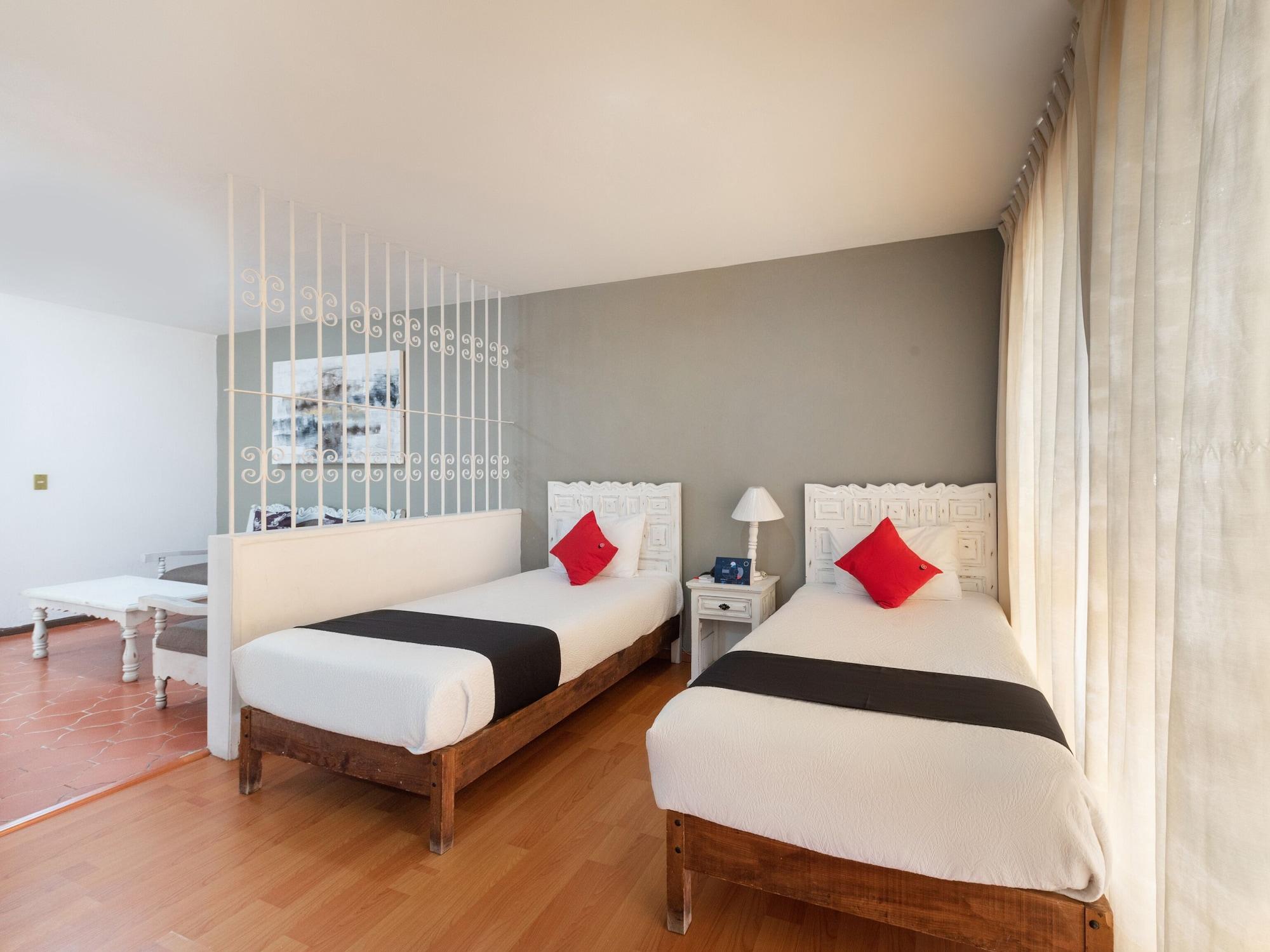 Suites Internacional Zapopan Exteriör bild