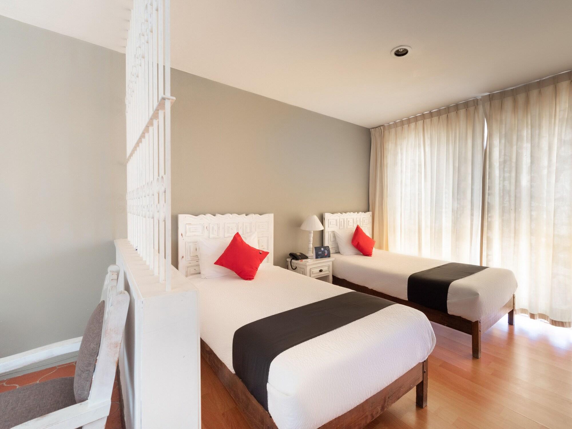 Suites Internacional Zapopan Exteriör bild