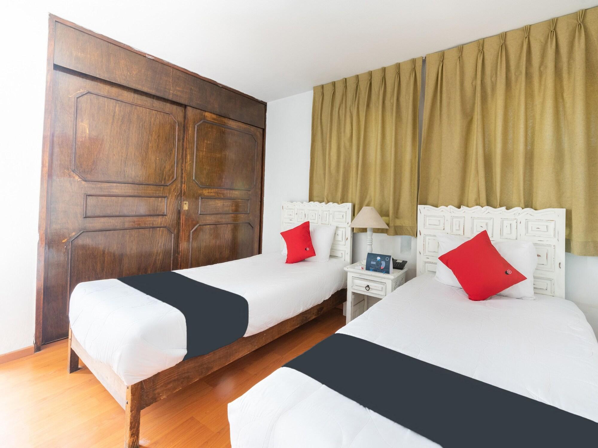 Suites Internacional Zapopan Exteriör bild