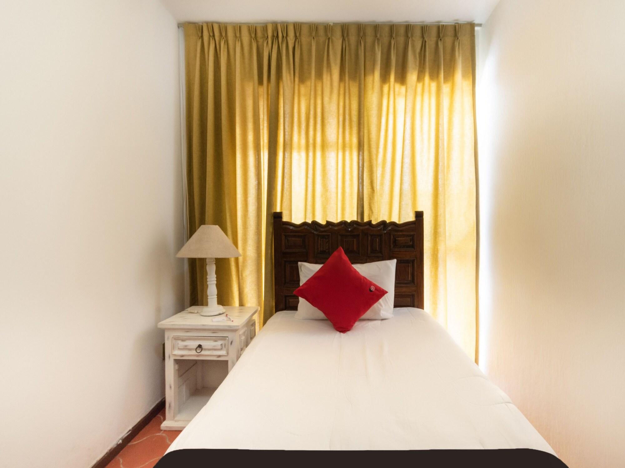 Suites Internacional Zapopan Exteriör bild