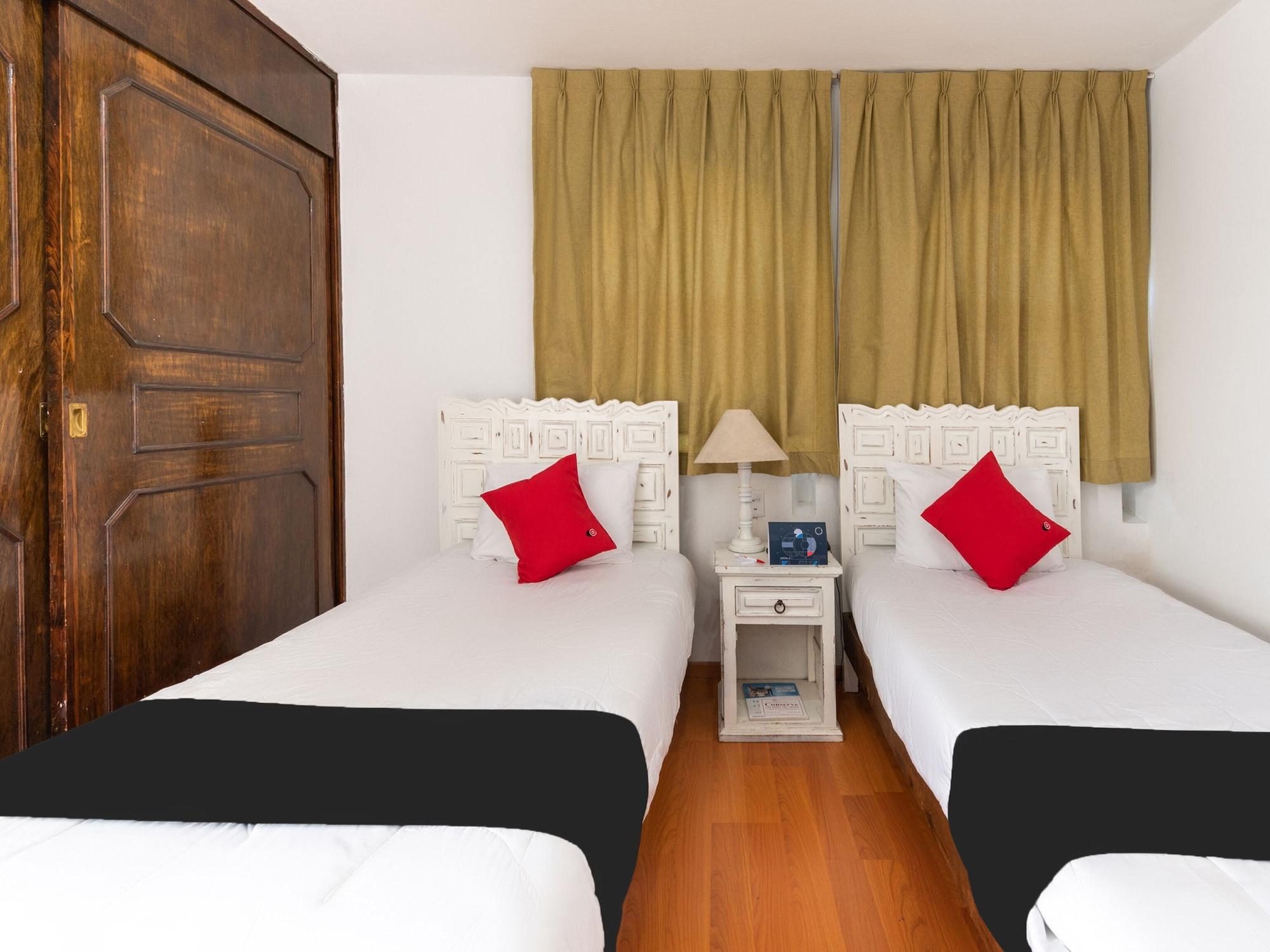 Suites Internacional Zapopan Exteriör bild
