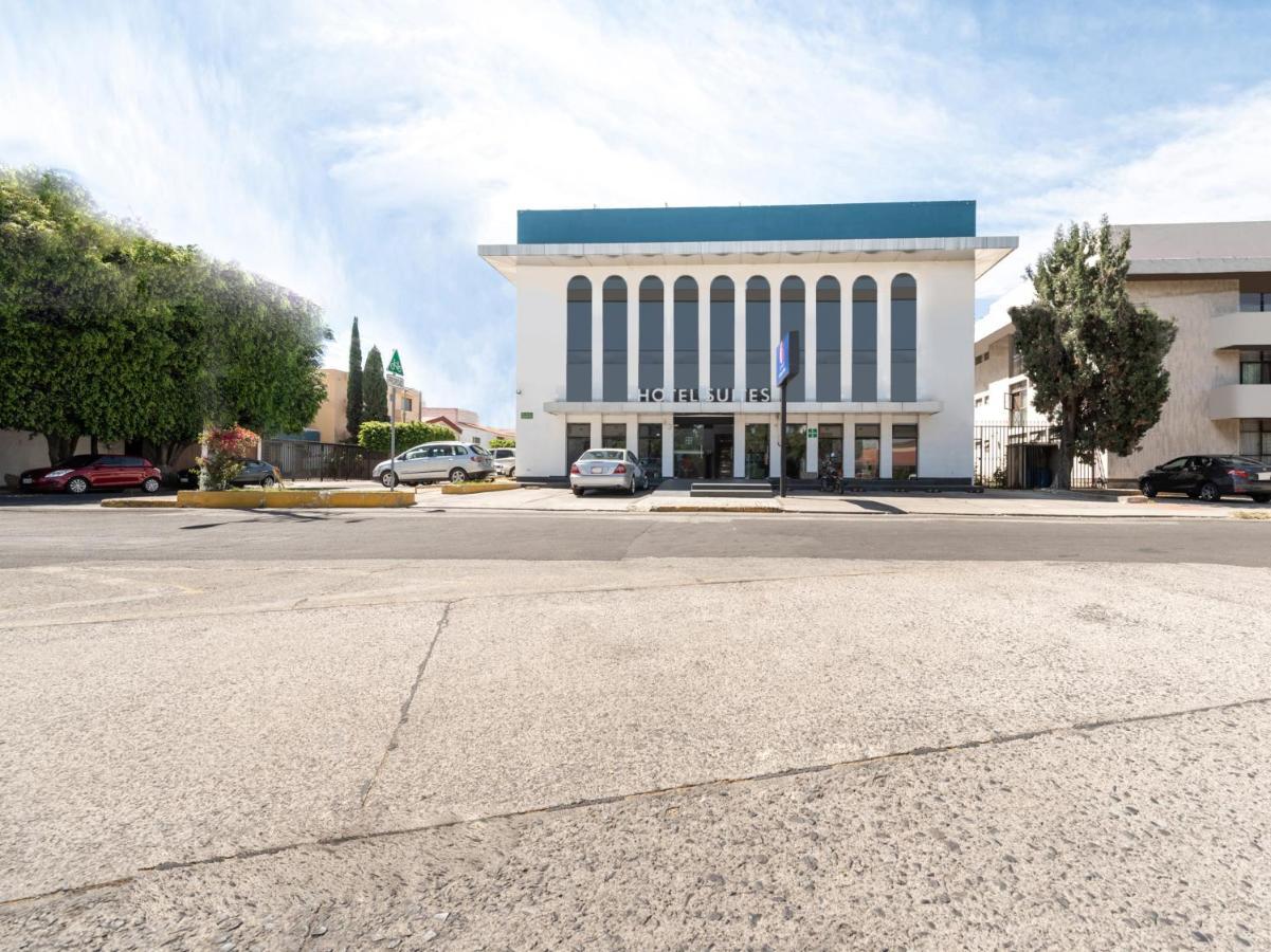 Suites Internacional Zapopan Exteriör bild